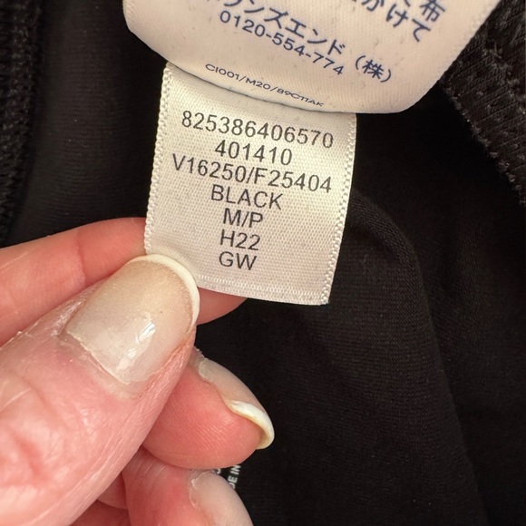 Lands End Black Stretch Pants Size Medium Petite - Picture 6 of 7